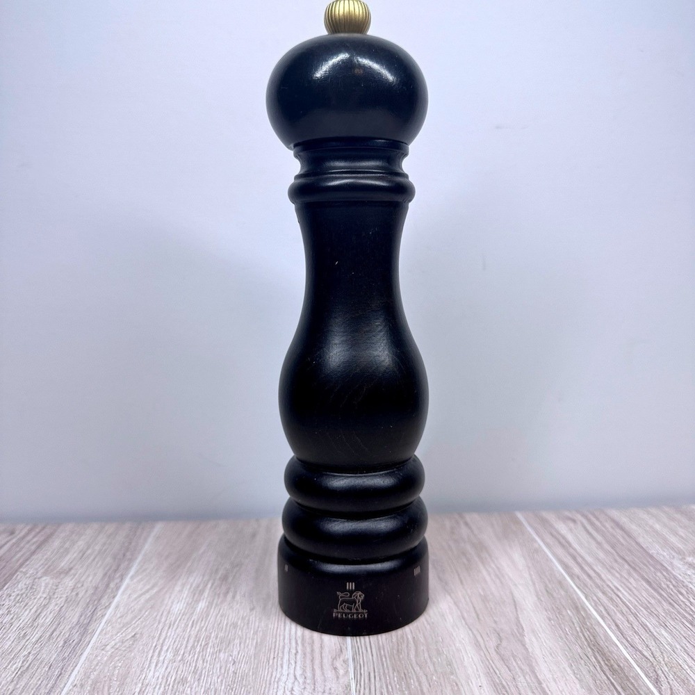 Peugeot Pepper Mill Grinder 8in Black Wood Gold Knob France Adjustable